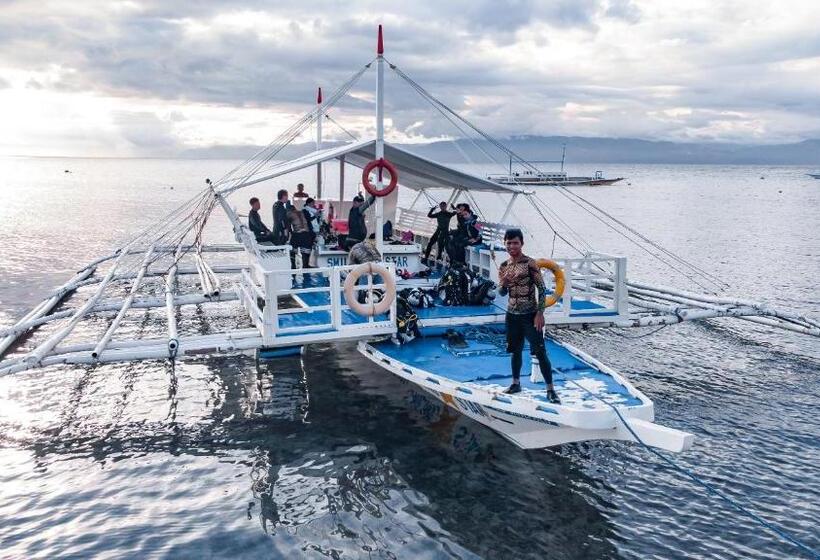 Hotel Quo Vadis Dive Resort