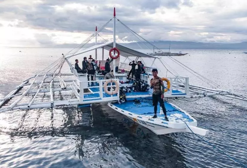 Hotelli Quo Vadis Dive Resort