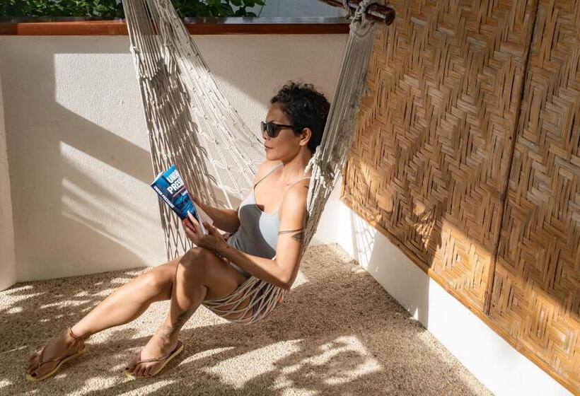 Hotel Quo Vadis Dive Resort