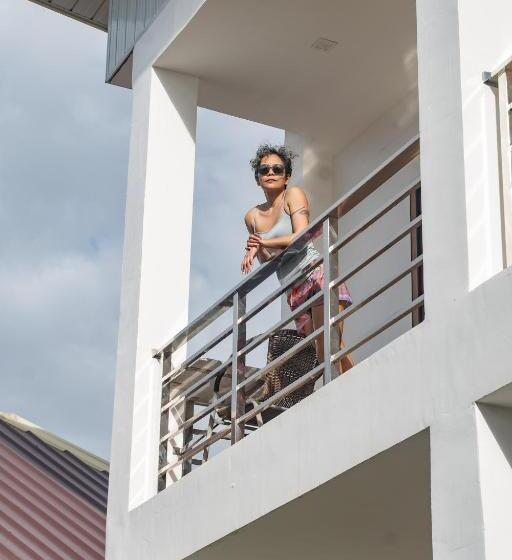 Hotel Quo Vadis Dive Resort