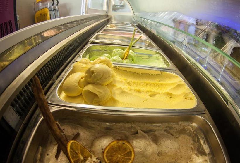 리조트 Lavanga Beach