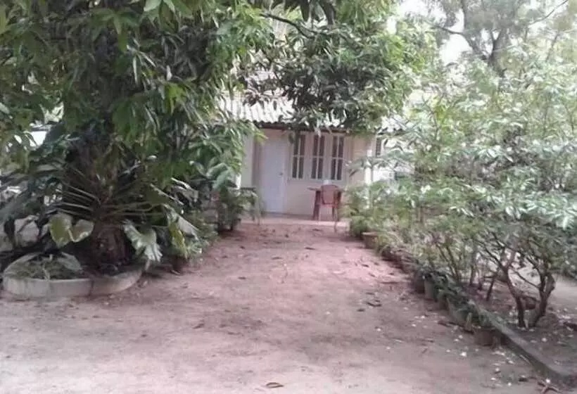 پانسیون Club Mirissa
