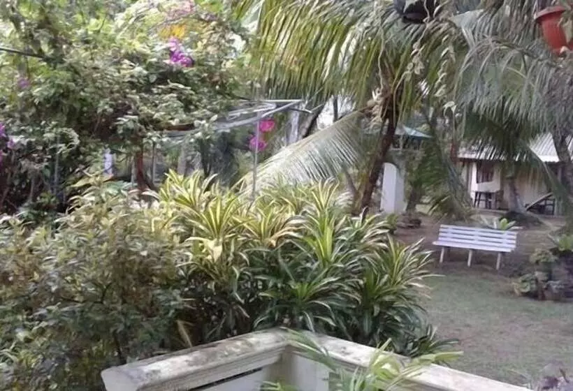 پانسیون Club Mirissa