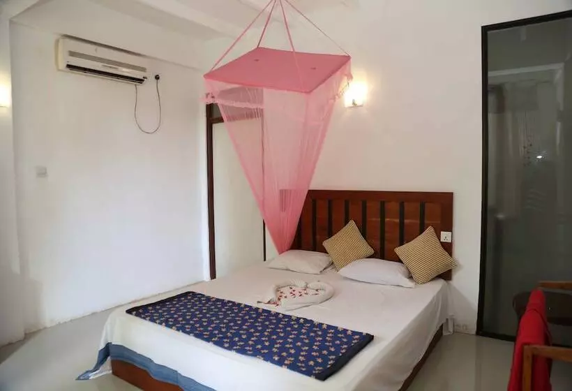 پانسیون Garden Inn