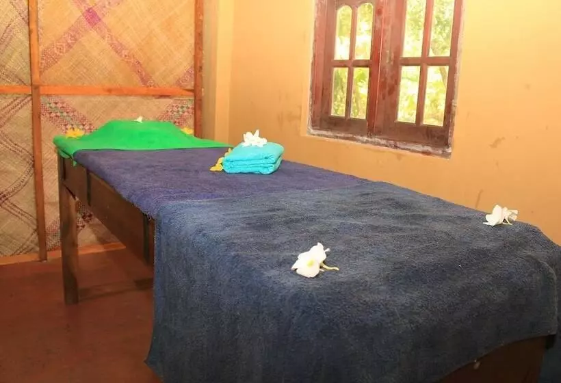 پانسیون Garden Inn