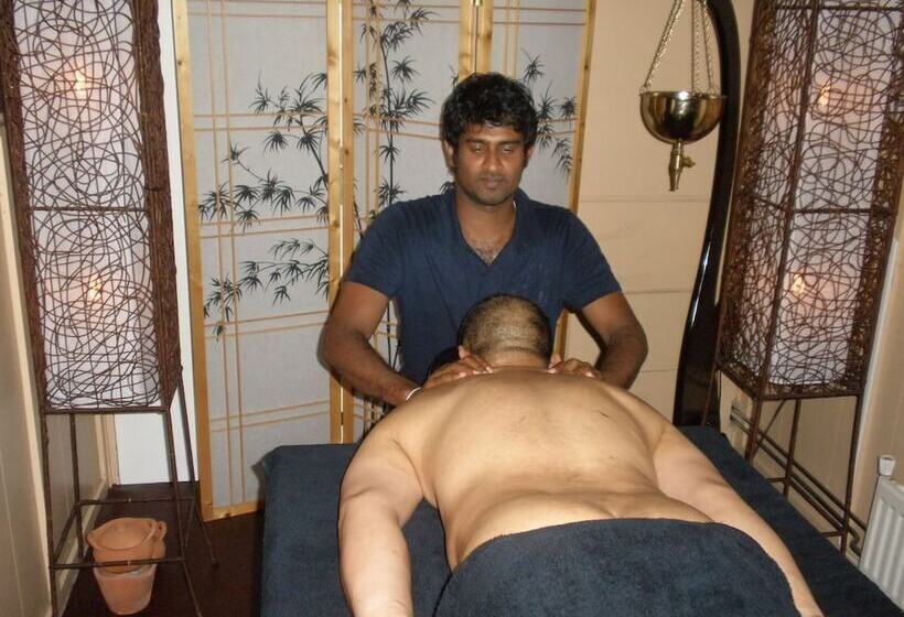 بنسيون Garden Inn