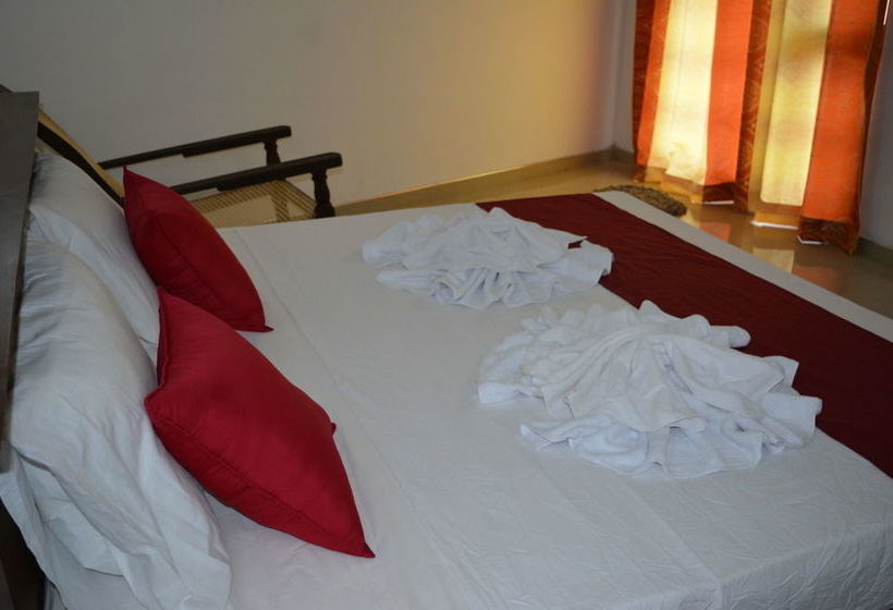 Пансион Lagoon Resort Goviyapana