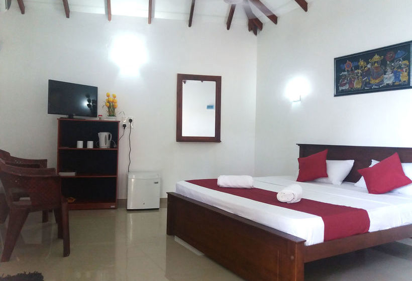 Пансион Lagoon Resort Goviyapana