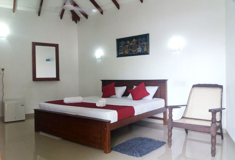 Пансион Lagoon Resort Goviyapana