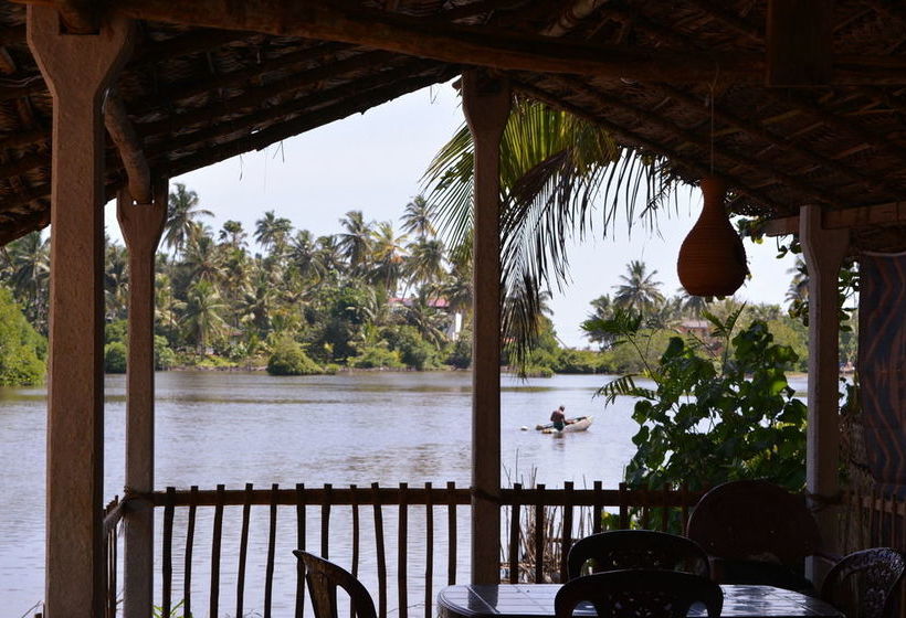 Пансион Lagoon Resort Goviyapana