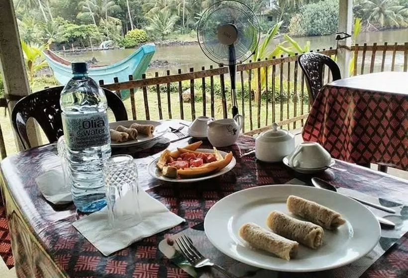Majatalo Lagoon Resort Goviyapana