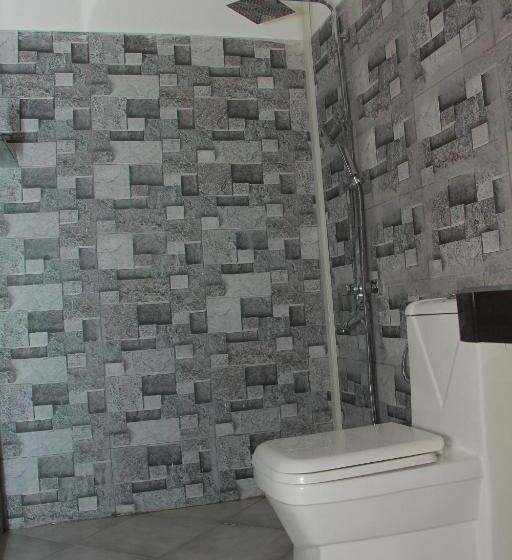 膳宿费 Maduranga N Guest