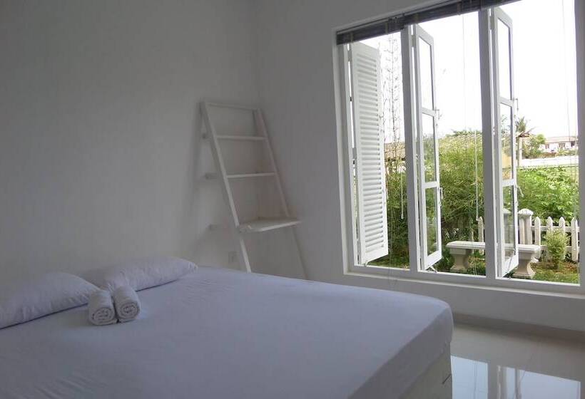 بنسيون White Villa Ambalangoda