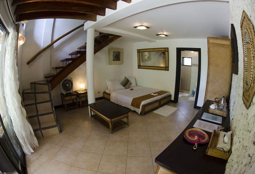 Dolphin House Resort Moalboal