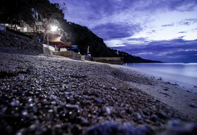 Oslob Seafari Resort