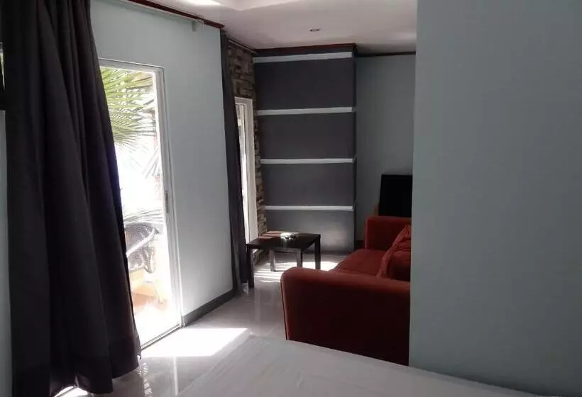 Oslob Seafari Resort