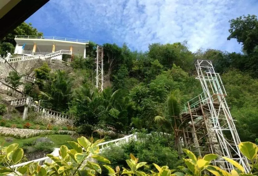 Oslob Seafari Resort