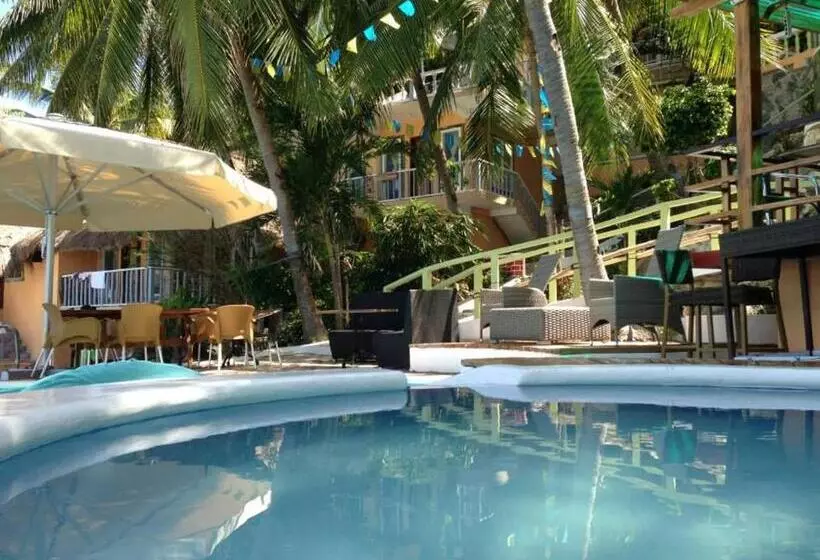 Oslob Seafari Resort
