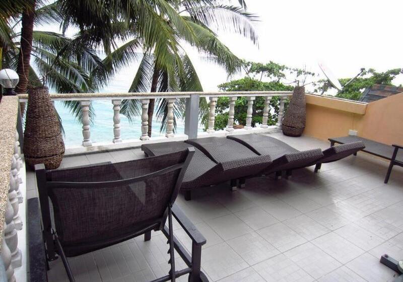 Oslob Seafari Resort