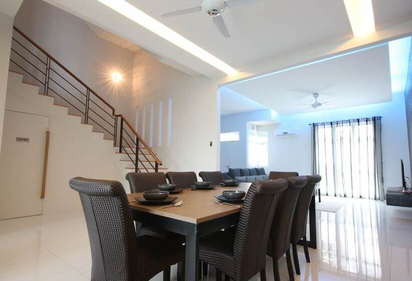 Shamrock Beach Villas 9