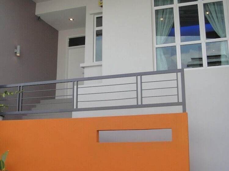 Shamrock Beach Villas