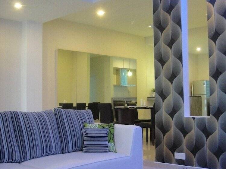 Shamrock Beach Villas