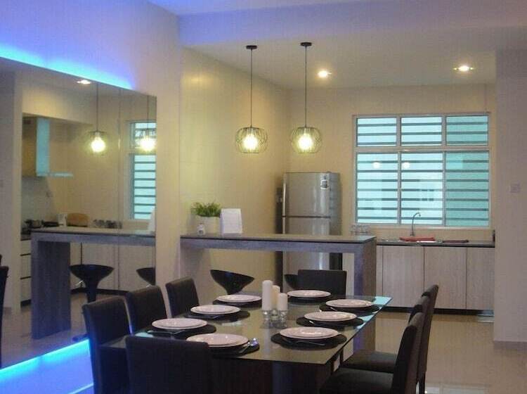 Shamrock Beach Villas