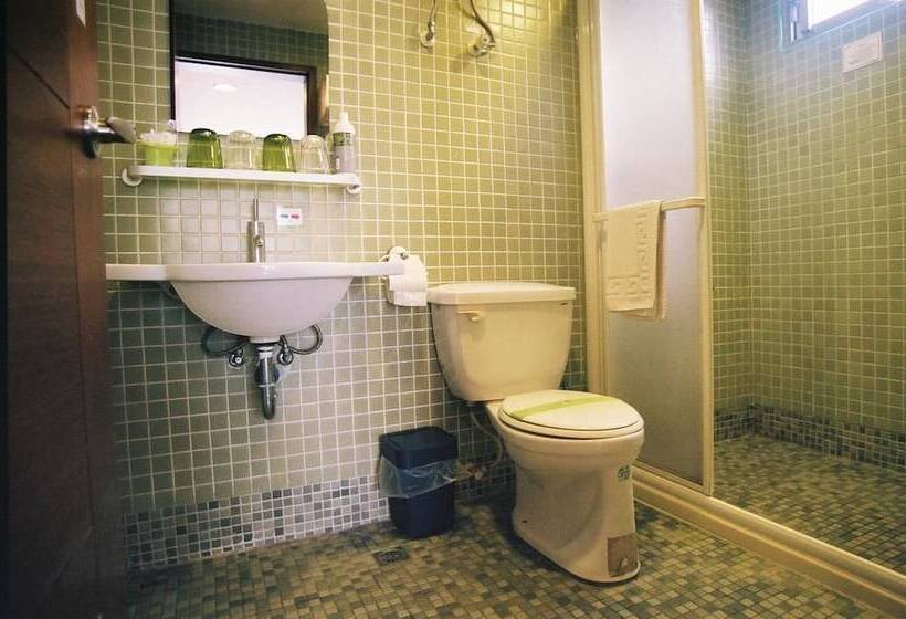 تختخواب و صبحانه Levite Villa