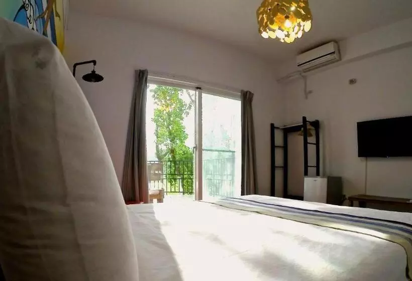 تختخواب و صبحانه Surfspot House