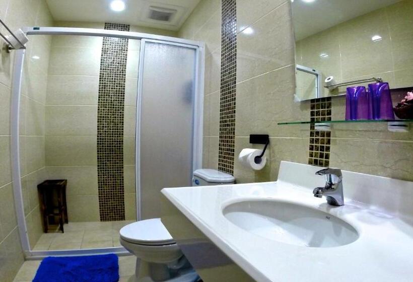 تختخواب و صبحانه Surfspot House