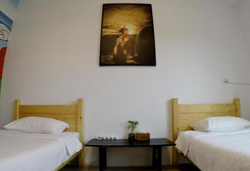 تختخواب و صبحانه Surfspot House