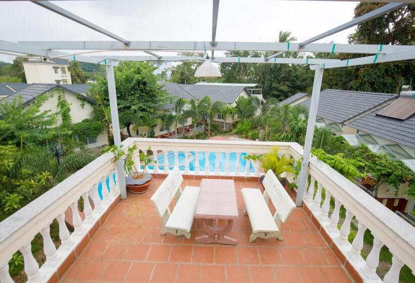 استراحتگاه Blue Paradise Bungalow Phu Quoc