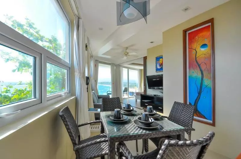 هتل Boracay Karuna Luxury Suites