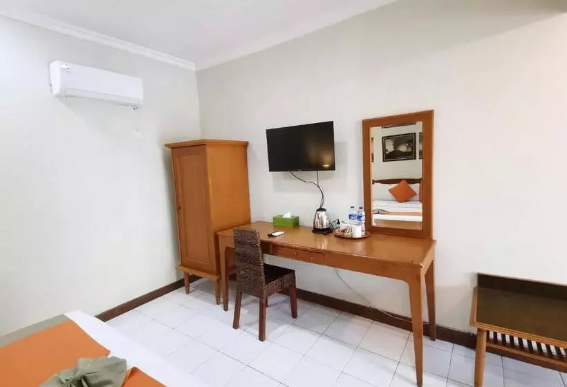 Hotel Catur Putra
