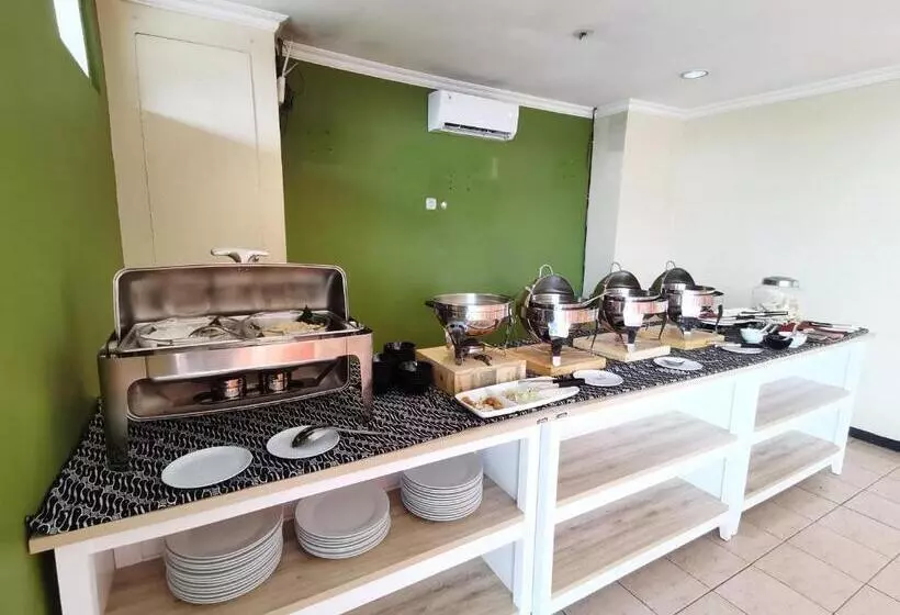 Hotel Catur Putra