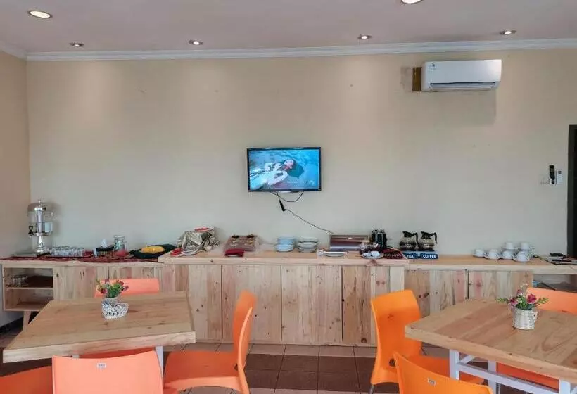 Hotel Catur Putra