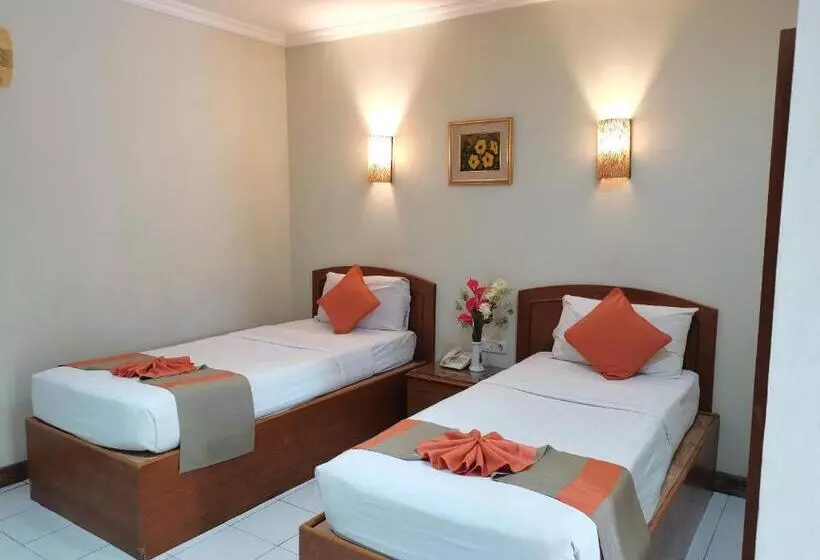 Hotel Catur Putra