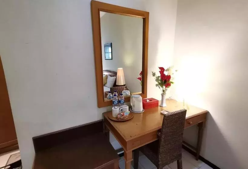 Hotel Catur Putra