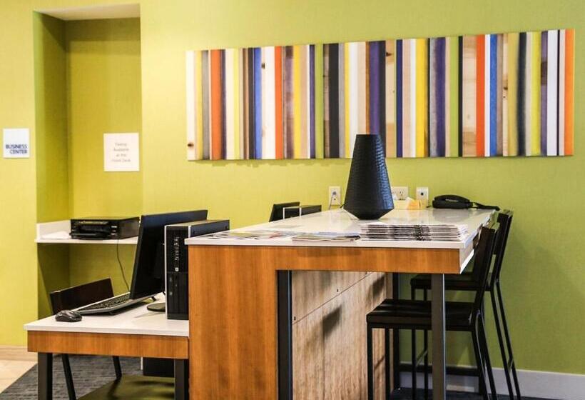 ホテル Holiday Inn Express & Suites Kingston Ulster, An Ihg