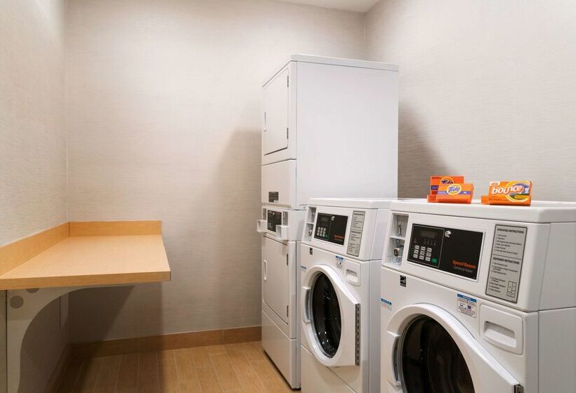 Отель Home2 Suites By Hilton Roanoke, Va