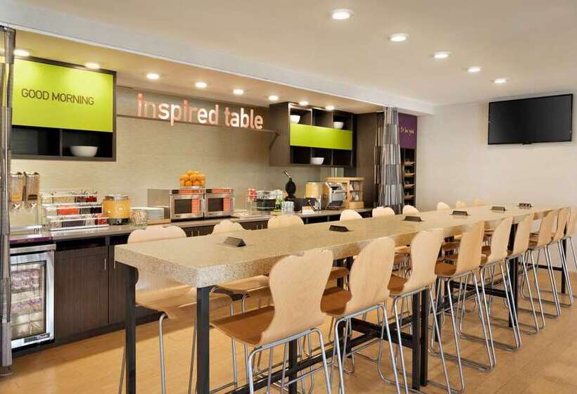 Отель Home2 Suites By Hilton Roanoke, Va