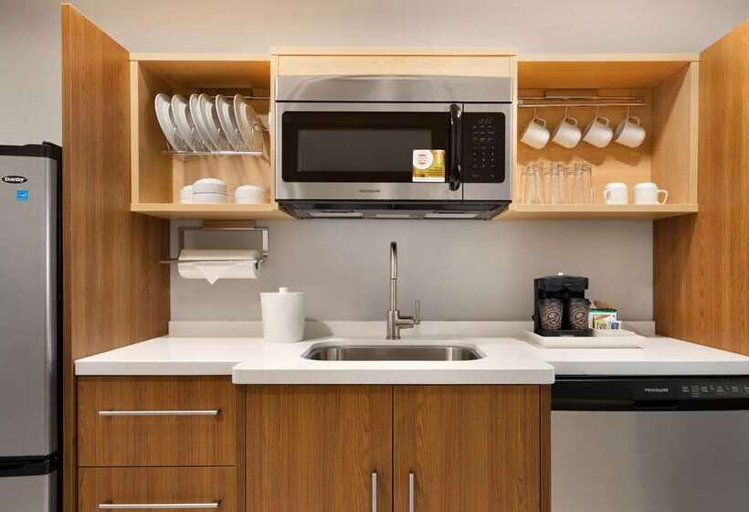 Отель Home2 Suites By Hilton Roanoke, Va