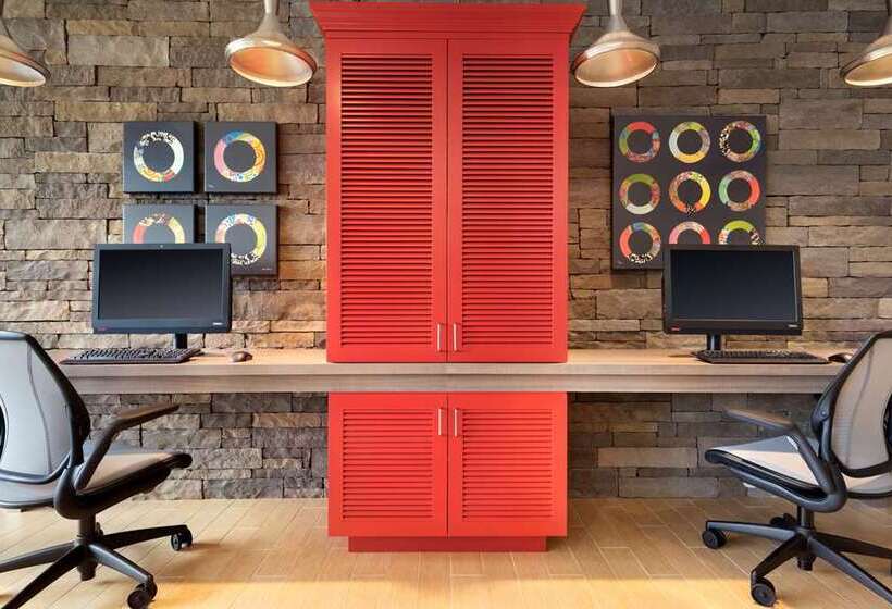 Отель Home2 Suites By Hilton Roanoke, Va