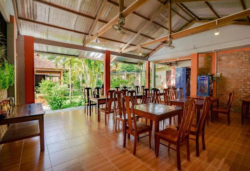 هتل Huong Giang Bungalow