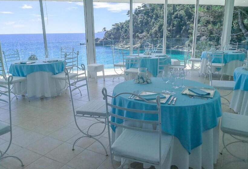 فندق La Calanque