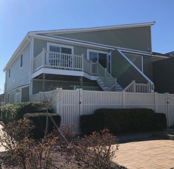 فندق Lighthouse Point Villas