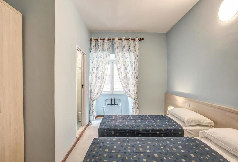 Fotos del hotel Nuova Monaco:  11