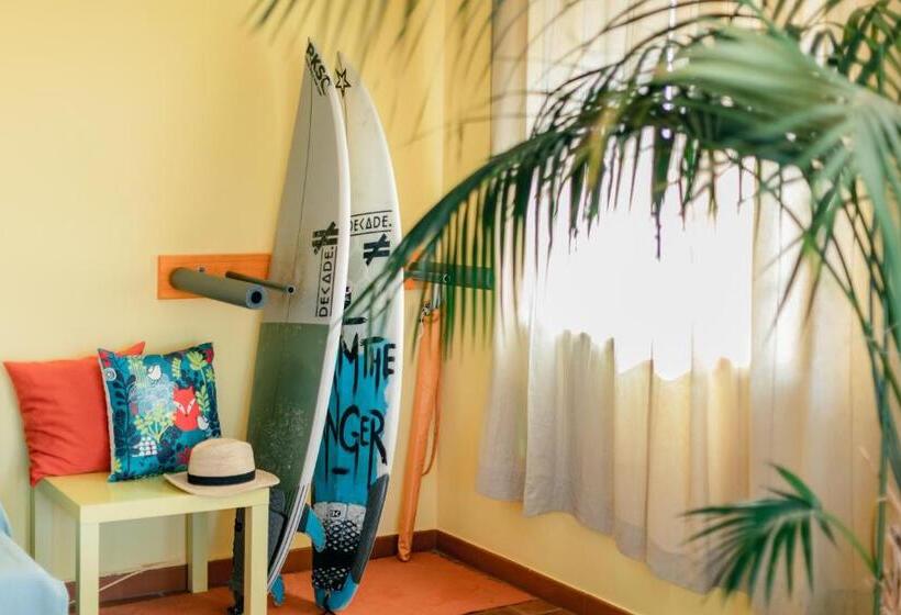 Szálloda Pksc   Surfers Beach House