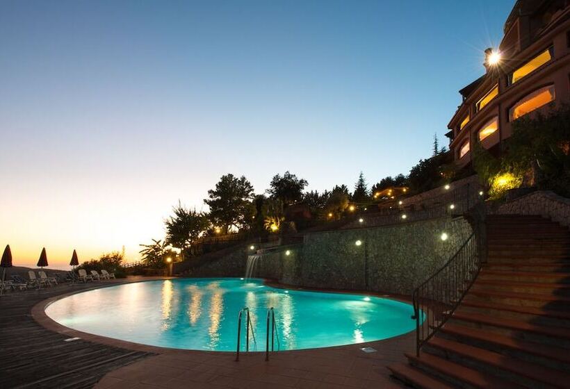 فندق Pietre Rosse Residence Club Palinuro