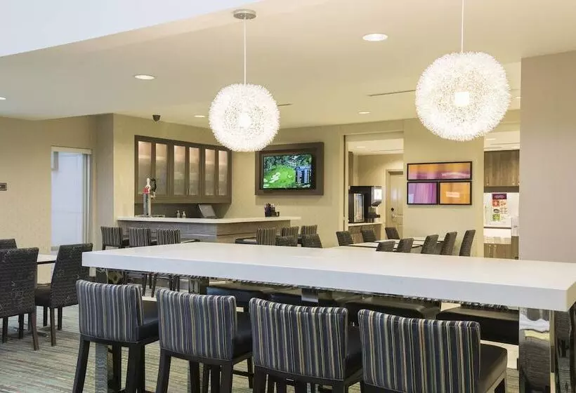 ホテル Residence Inn By Marriott Milwaukee West
